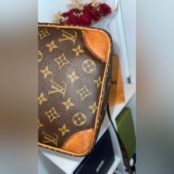 Louis Vuitton Danube - Picture 3 of 14